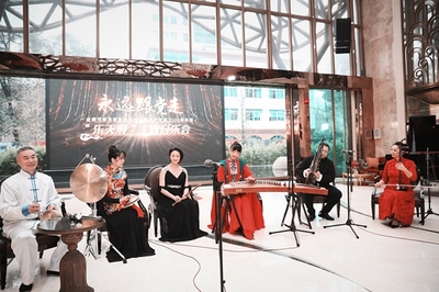 凝聚文藝力量，共筑世界文化名城——成都市文聯(lián)黨組書記楊曉陽談文化藝術(shù)交流活動(dòng)策劃